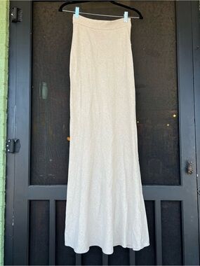 Women’s micas linen blend Cream Maxi Skirt — Sleek High-Waist Design Size small